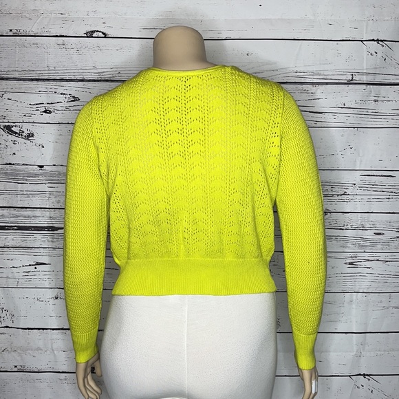 Torrid Size 1 Chartreuse Button Down Pointelle Sweater Cardigan - Picture 4 of 5